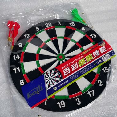 Bảng Phóng Phi Tiêu | Bảng Phi Tiêu Gỗ Ailaikit kích thước 35 cm 2 mặt 6 tiêu, phi tiêu giải trí tại nhà