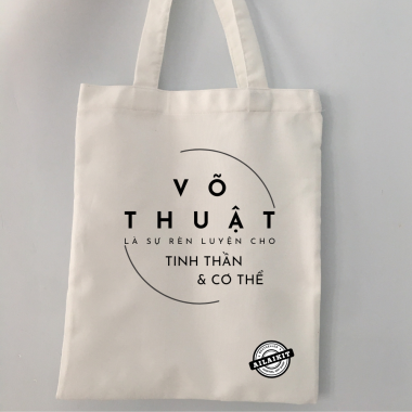 TÚI VẢI BỐ, TÚI TOTE VÕ THUẬT | Túi vải bố [canvas], Túi TOTE in hình võ thuật, Túi Vovinam cute, đơn giản, xinh xắn
